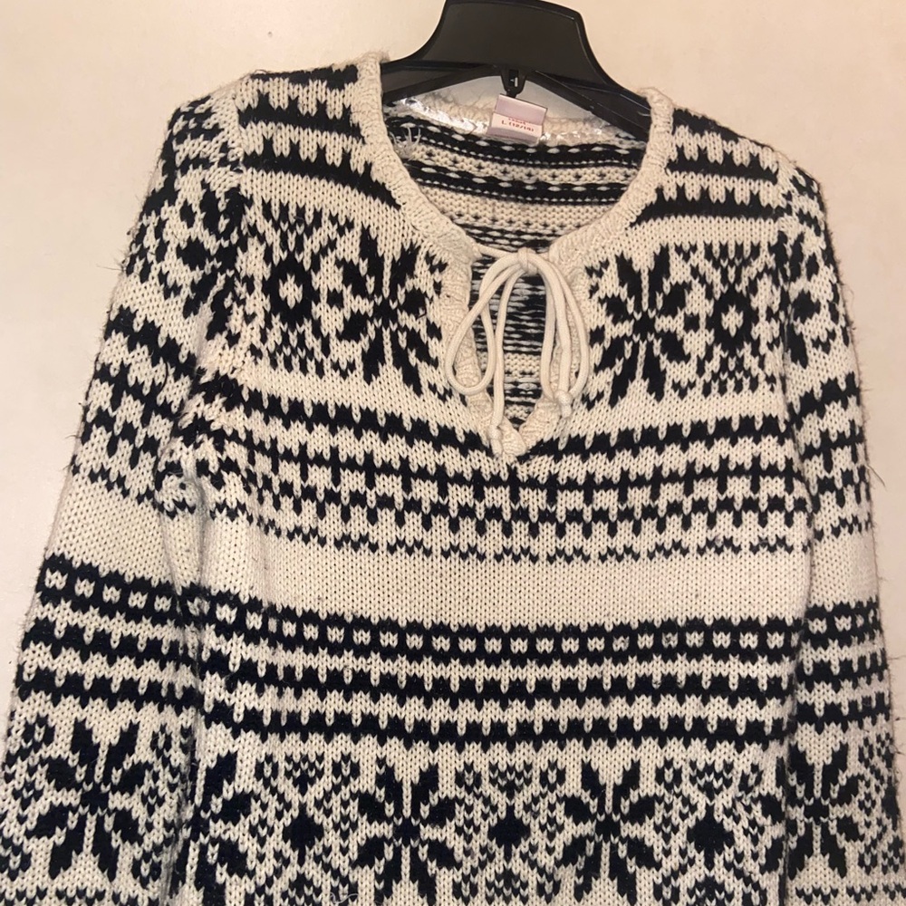 Cozy Knit Tie-Neck Sweater - Black and Cream